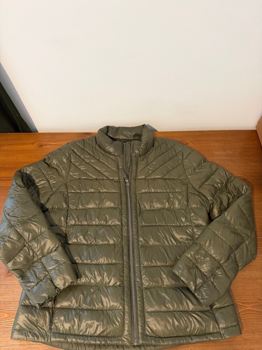 GAP Primaloft Cold Control Lite
Puffer Jacket Size XL EUC - Picture 2 of 8
